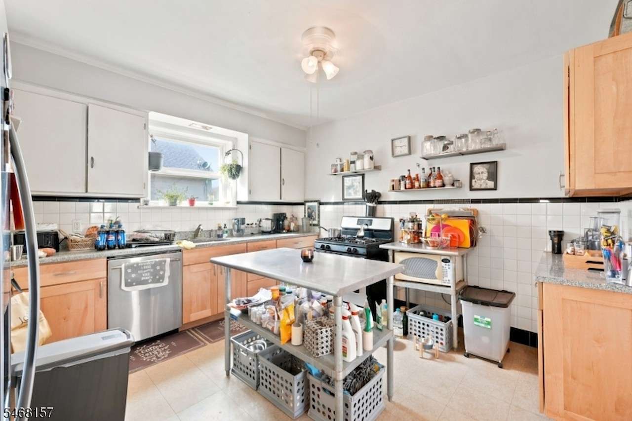 50 Maple St, Bloomfield, photo 19