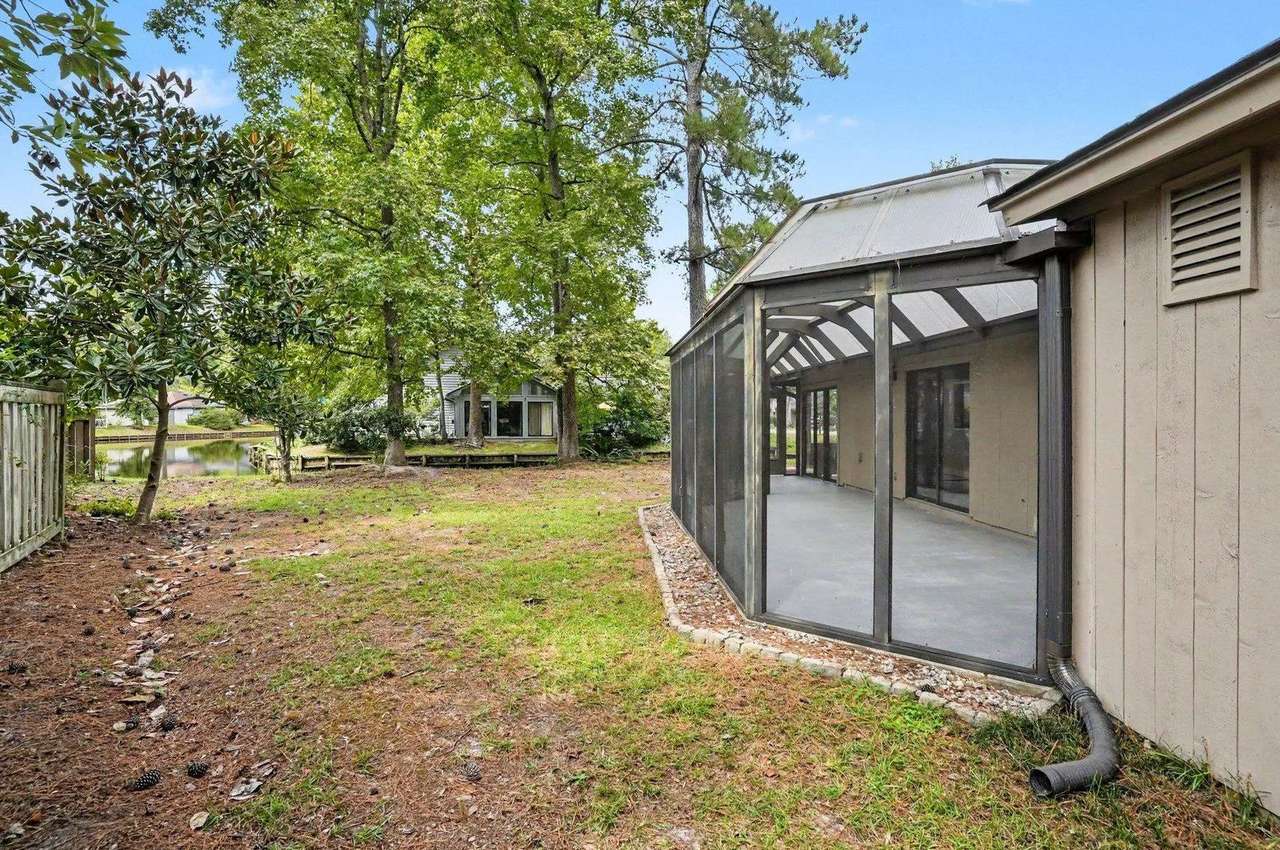 100 Hickory Dr, photo 9