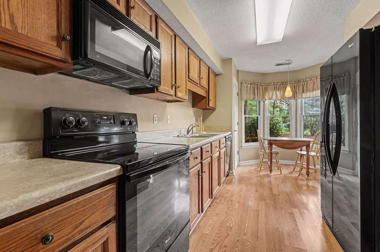 101 Moss Circle, photo 15