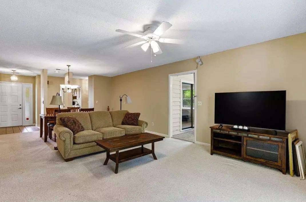 107 Mayberry Ln, photo 7