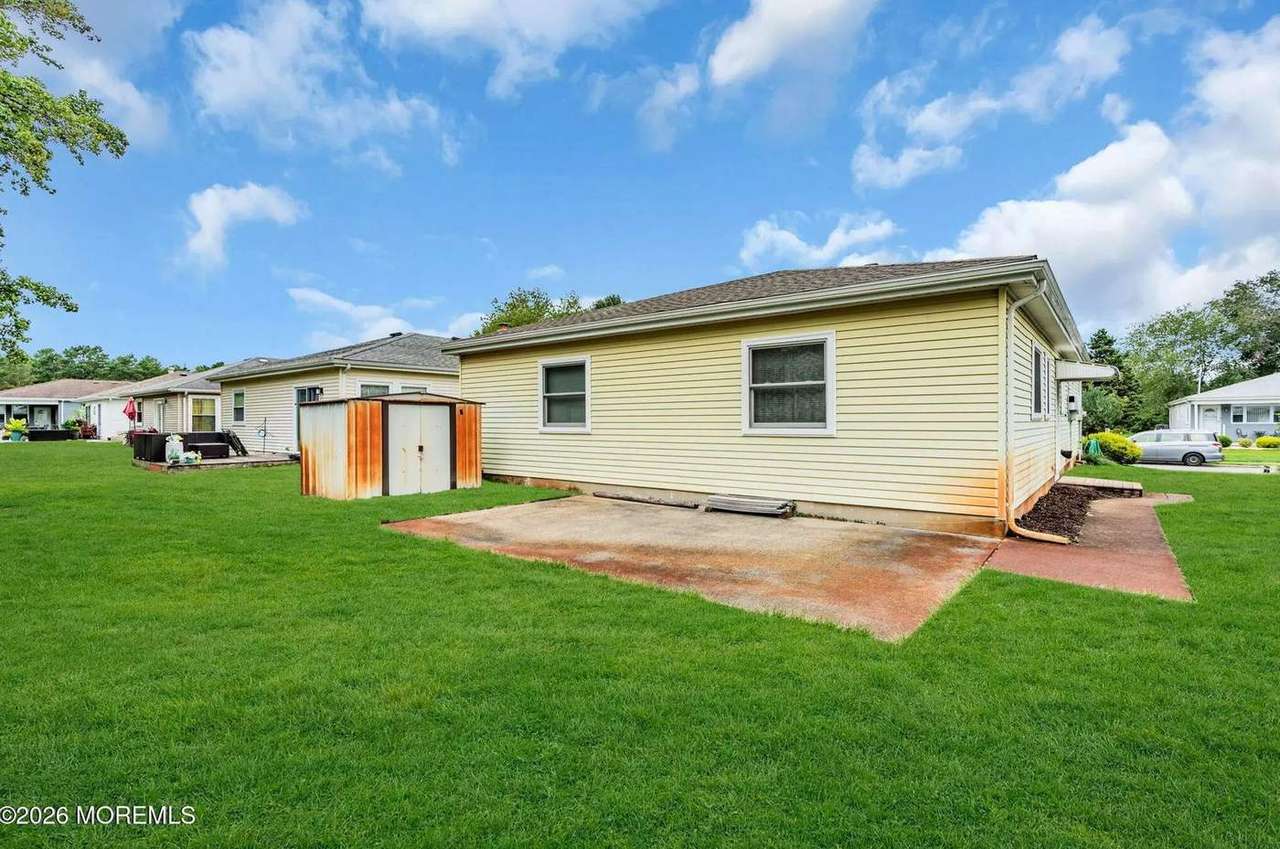 139 Bonaire Dr, photo 32