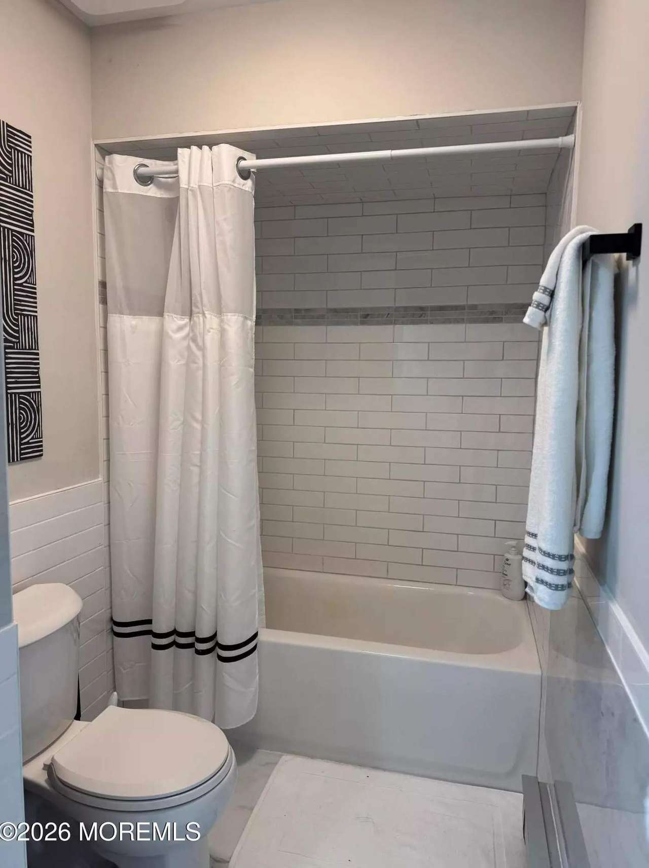 105 W Amberly Dr #G, photo 3