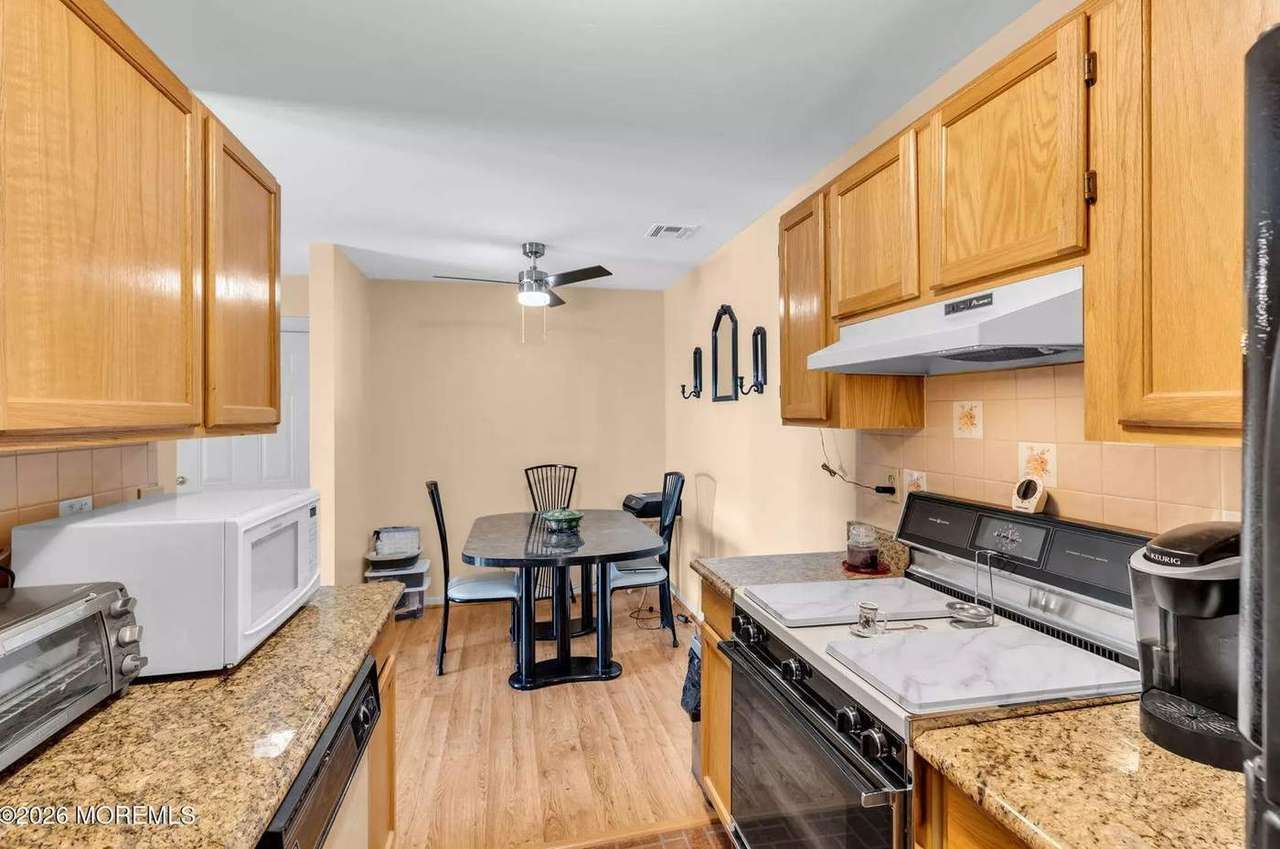 231 Atlantic St #39, photo 11