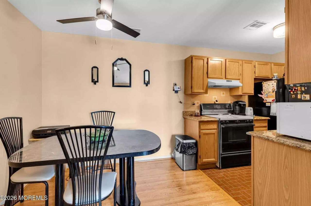 231 Atlantic St #39, photo 14
