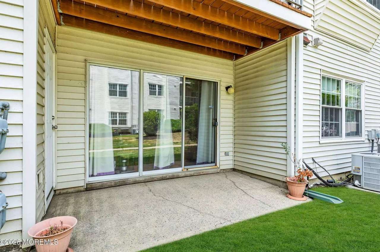 231 Atlantic St #39, photo 23
