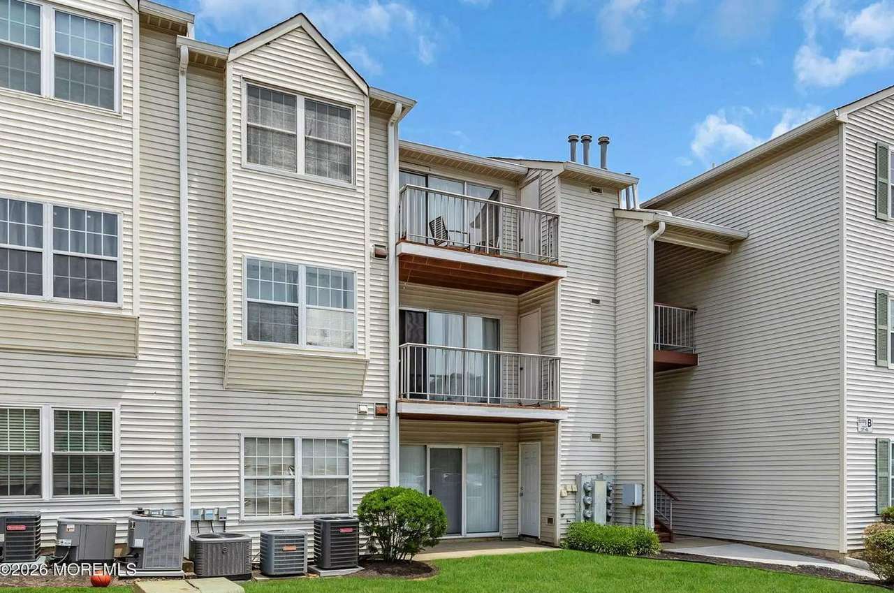 231 Atlantic St #39, photo 25