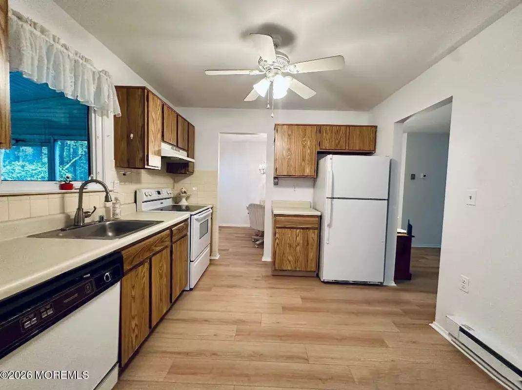 24 Orchard Dr, photo 11