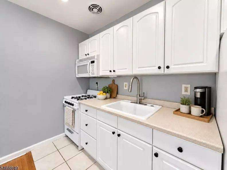 640 Franklin Ave #2K, photo 8