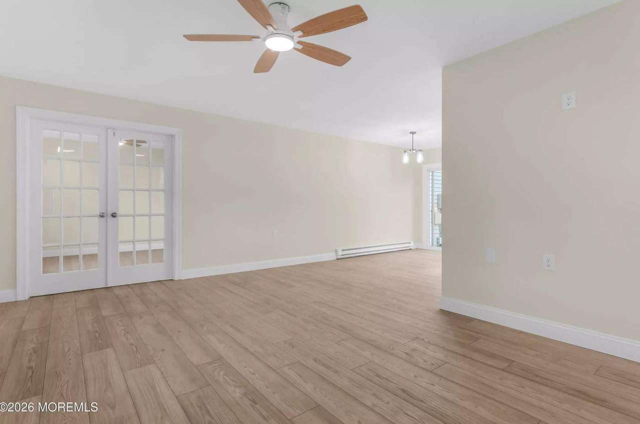 943B Liverpool Cir, photo 7