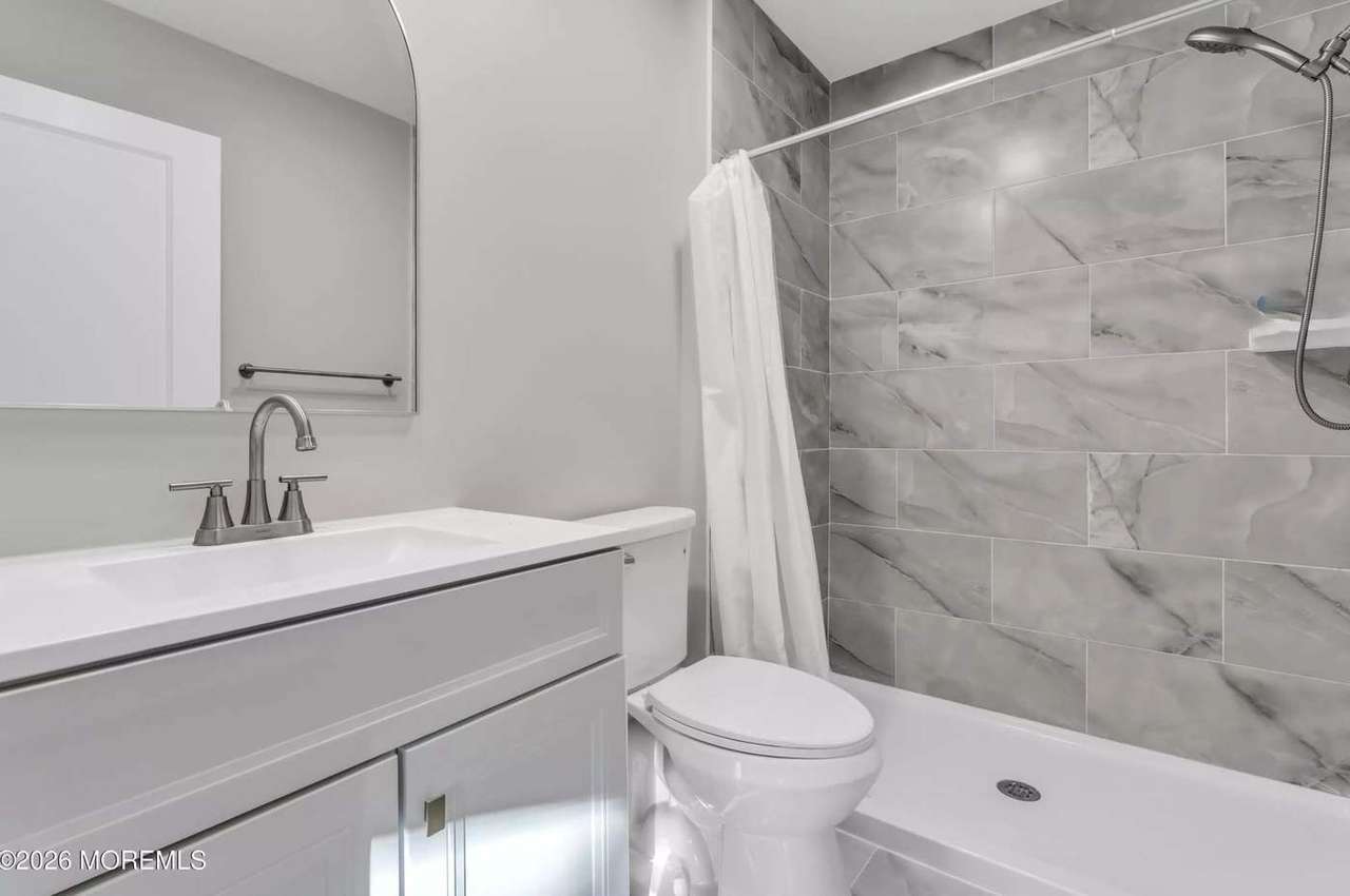 943B Liverpool Cir, photo 23