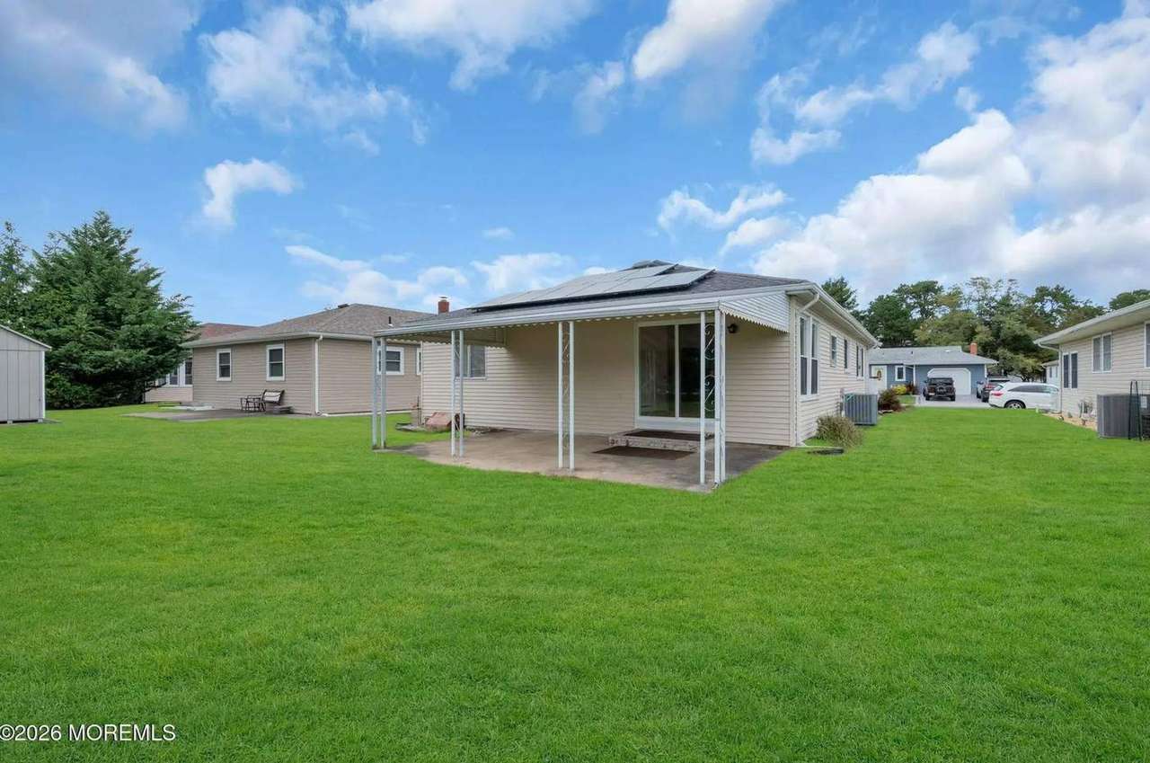 225 Fort De France Ave, photo 36