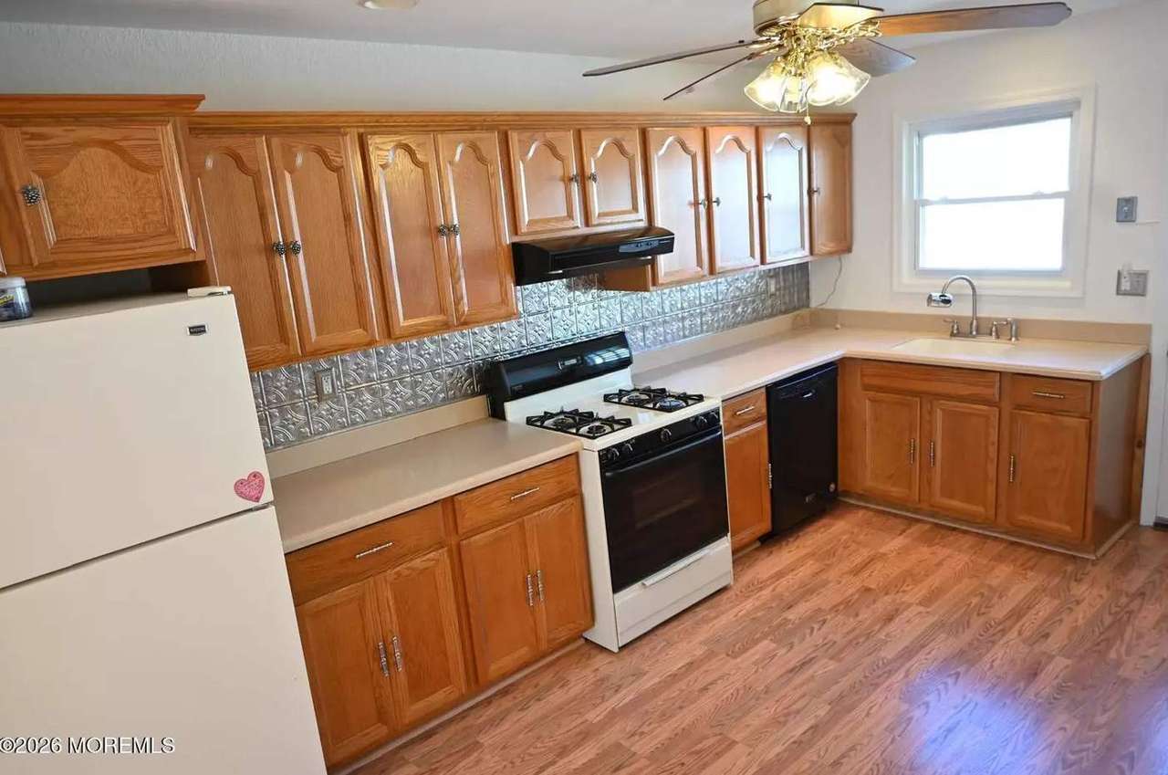 348 Costa Mesa Dr, photo 6