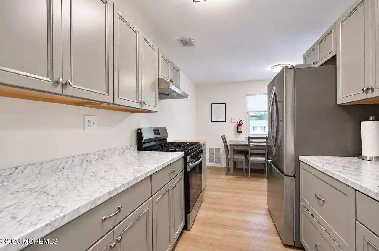 37 Haven Dr, photo 9