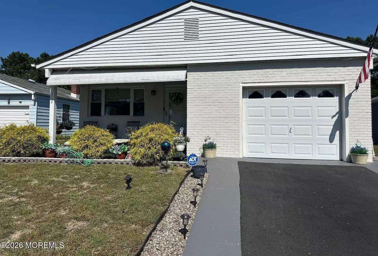 112 Santiago Dr, photo 2