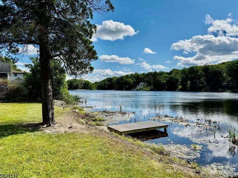 213 Otterhole Rd, photo 2