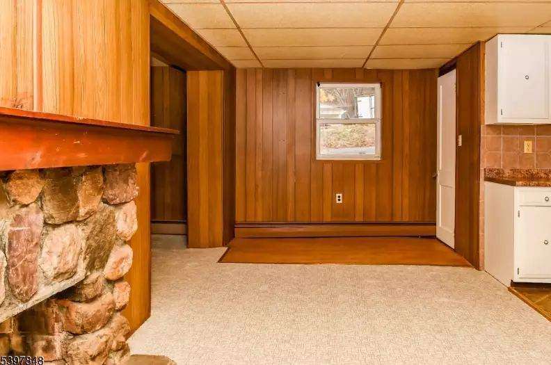213 Otterhole Rd, photo 16