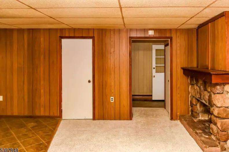 213 Otterhole Rd, photo 19