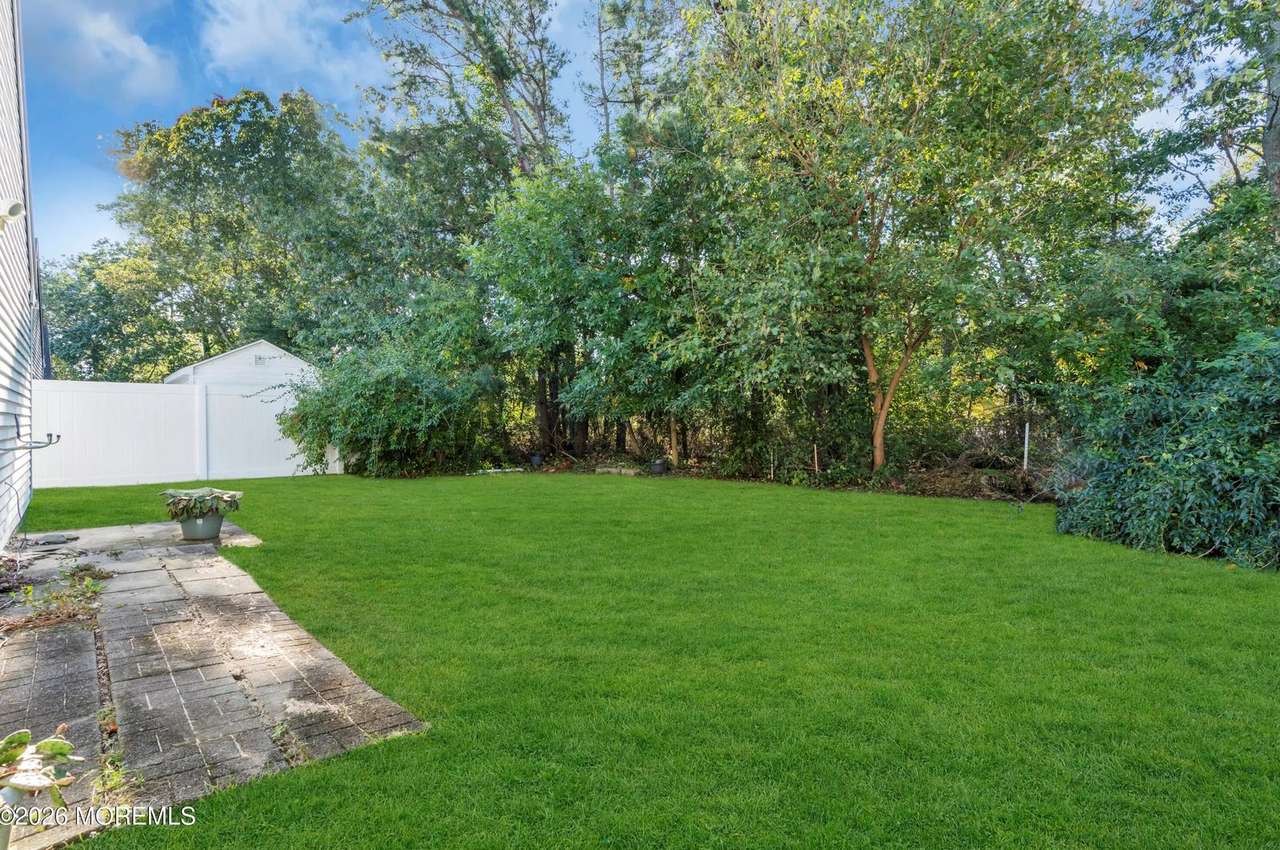 2381 Mt Hood Ln, photo 21