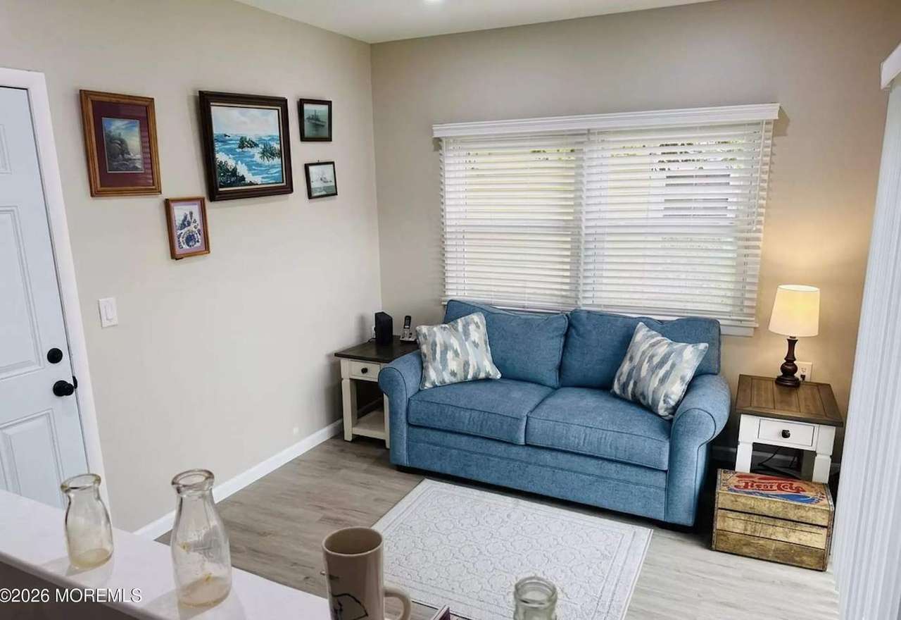 48 Westport Dr, photo 10