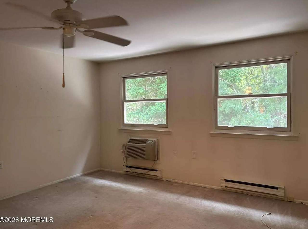 16 Milford Ave, photo 17