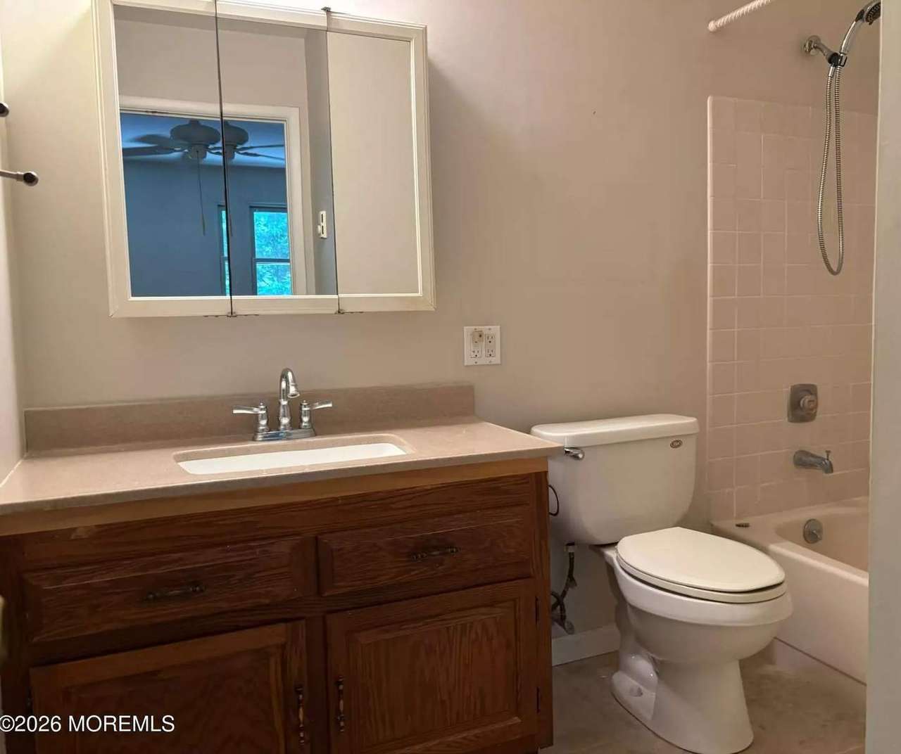 16 Milford Ave, photo 18