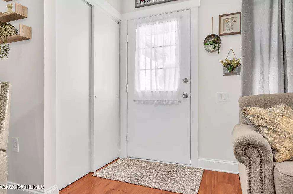 5 Winthrop Pl #B, photo 2