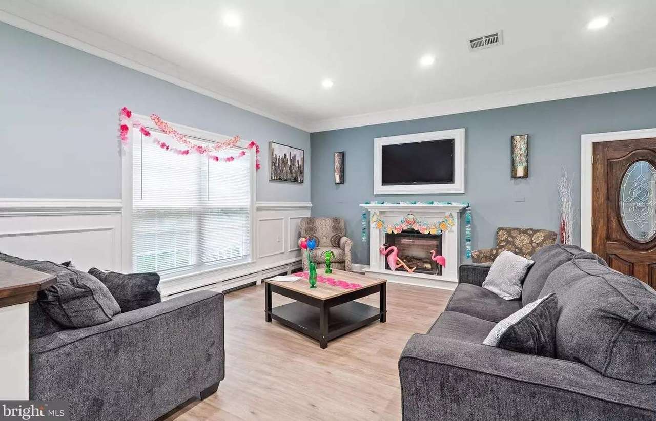 65 Norwalk Ave, photo 32