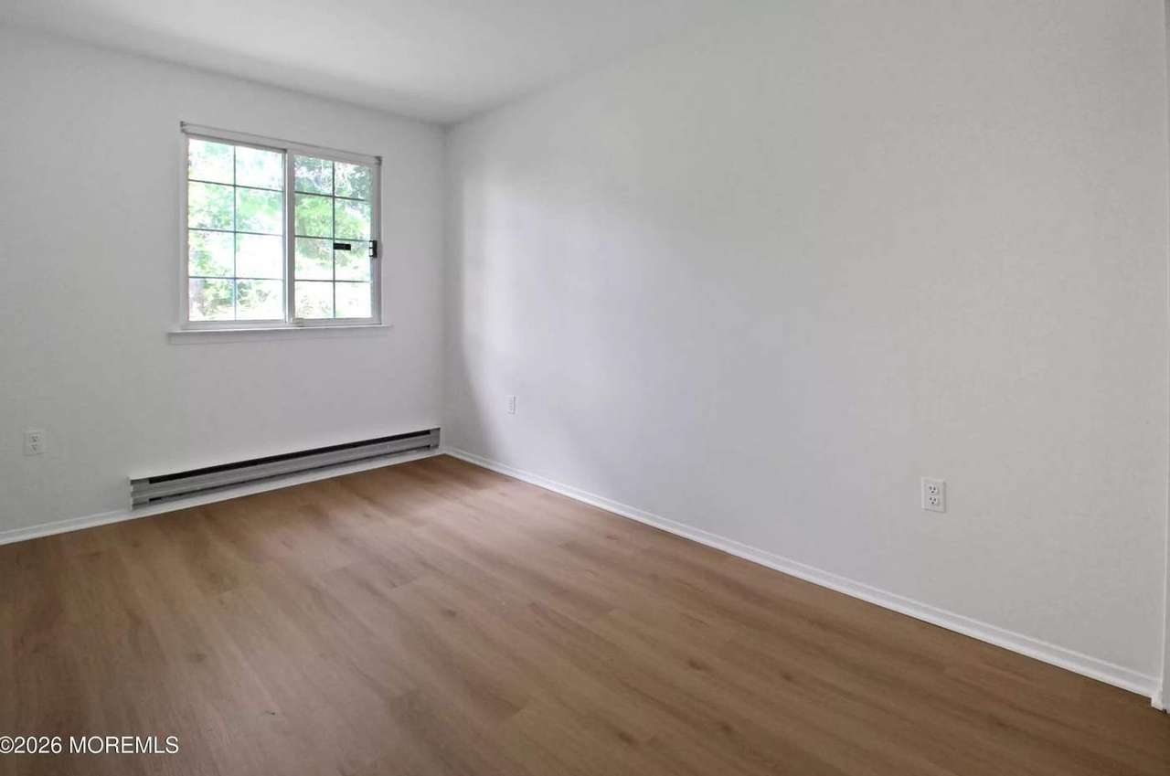 8A Quincy Dr, photo 23