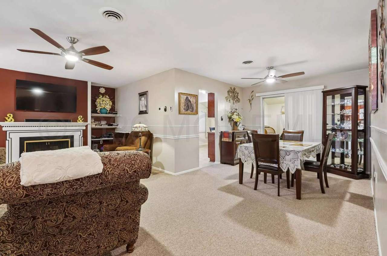 56 Milford Ave, photo 3