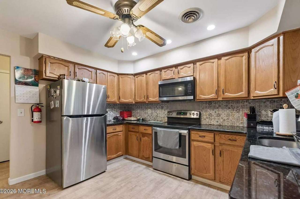 6 Alpine Rd #B, photo 10