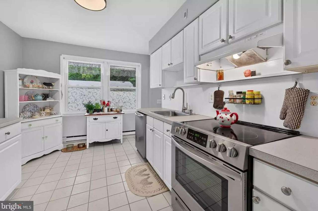 51 Westport Dr #71, photo 8