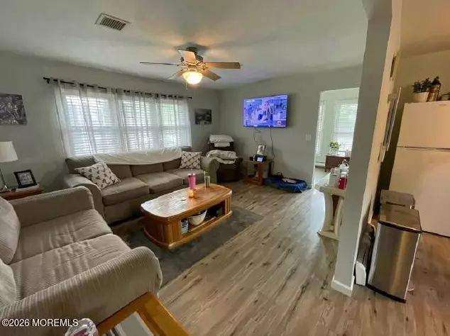 307 Barbados Dr N, photo 3