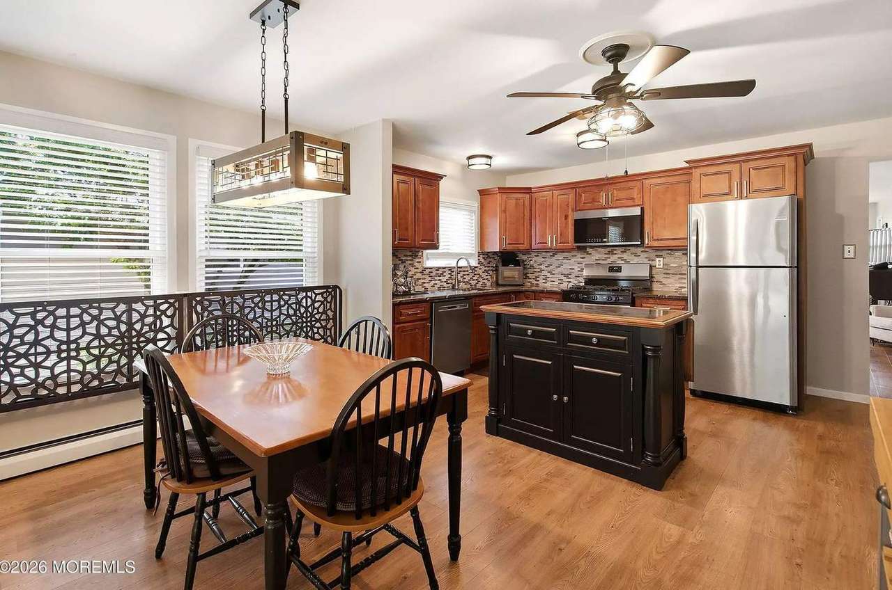 438 Jamaica Blvd, photo 19