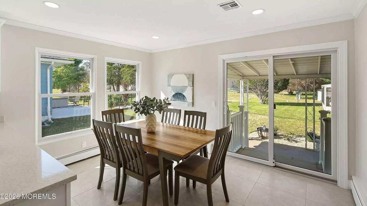 205 Bonaire Dr, photo 4