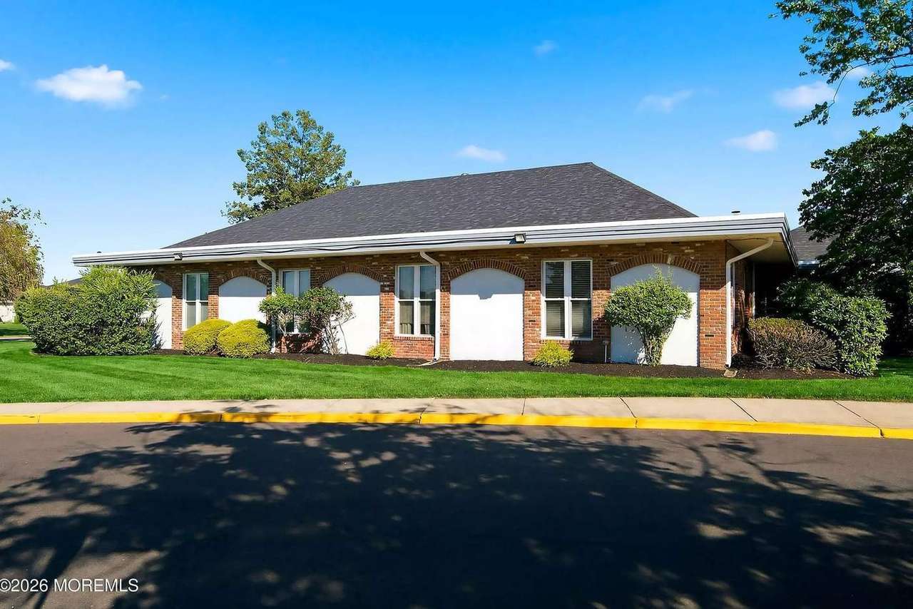 205 Bonaire Dr, photo 30