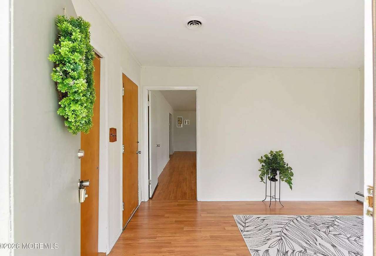 39 Corinth Pl, photo 5