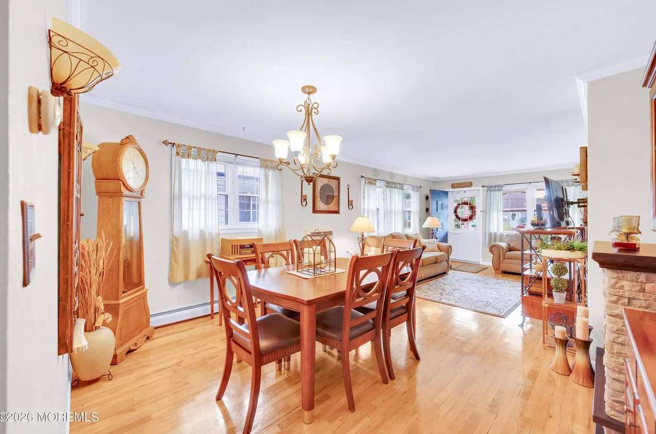 1792 Hovsons Blvd, photo 8