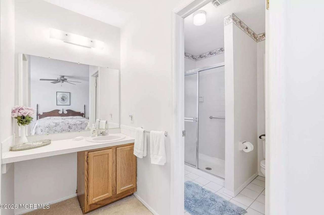 196 Pulaski Blvd, photo 29