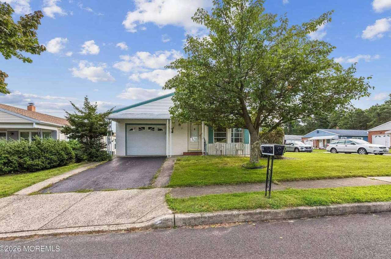 2 Kelowna Ct, photo 4