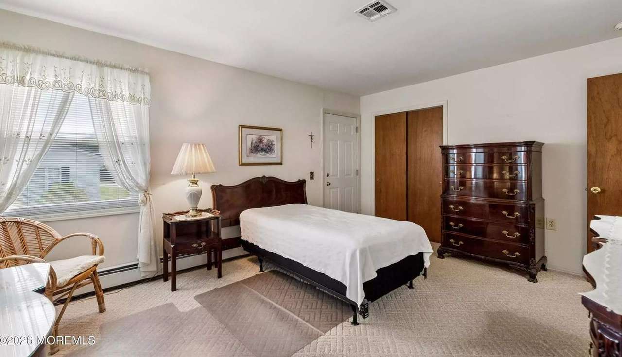 2 Kelowna Ct, photo 18