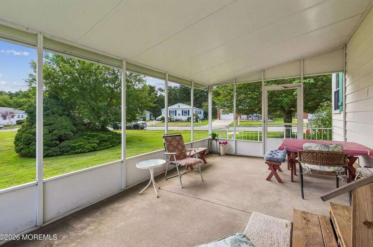 2 Kelowna Ct, photo 22