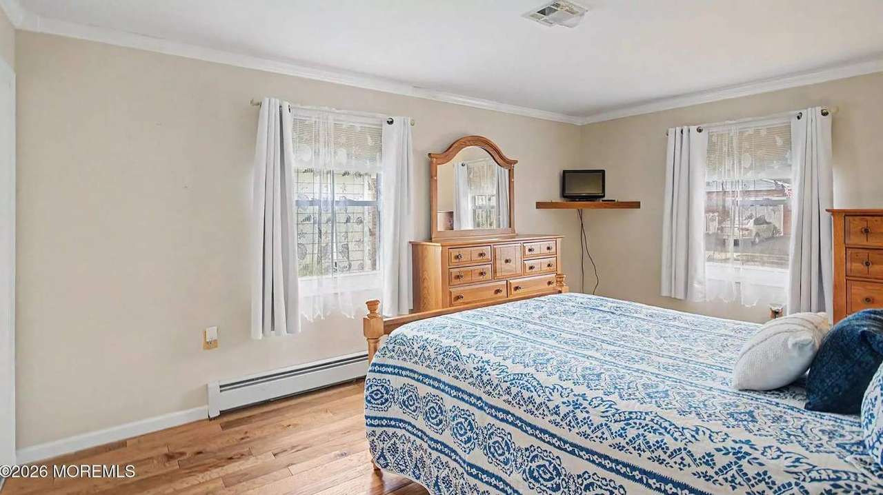 5 Pulaski Blvd, photo 19