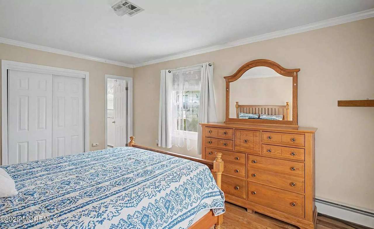 5 Pulaski Blvd, photo 22