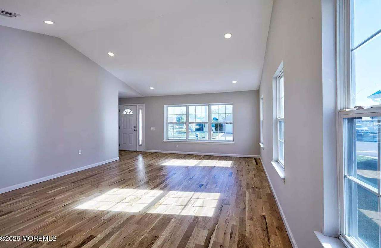 17 Trent Dr, photo 10
