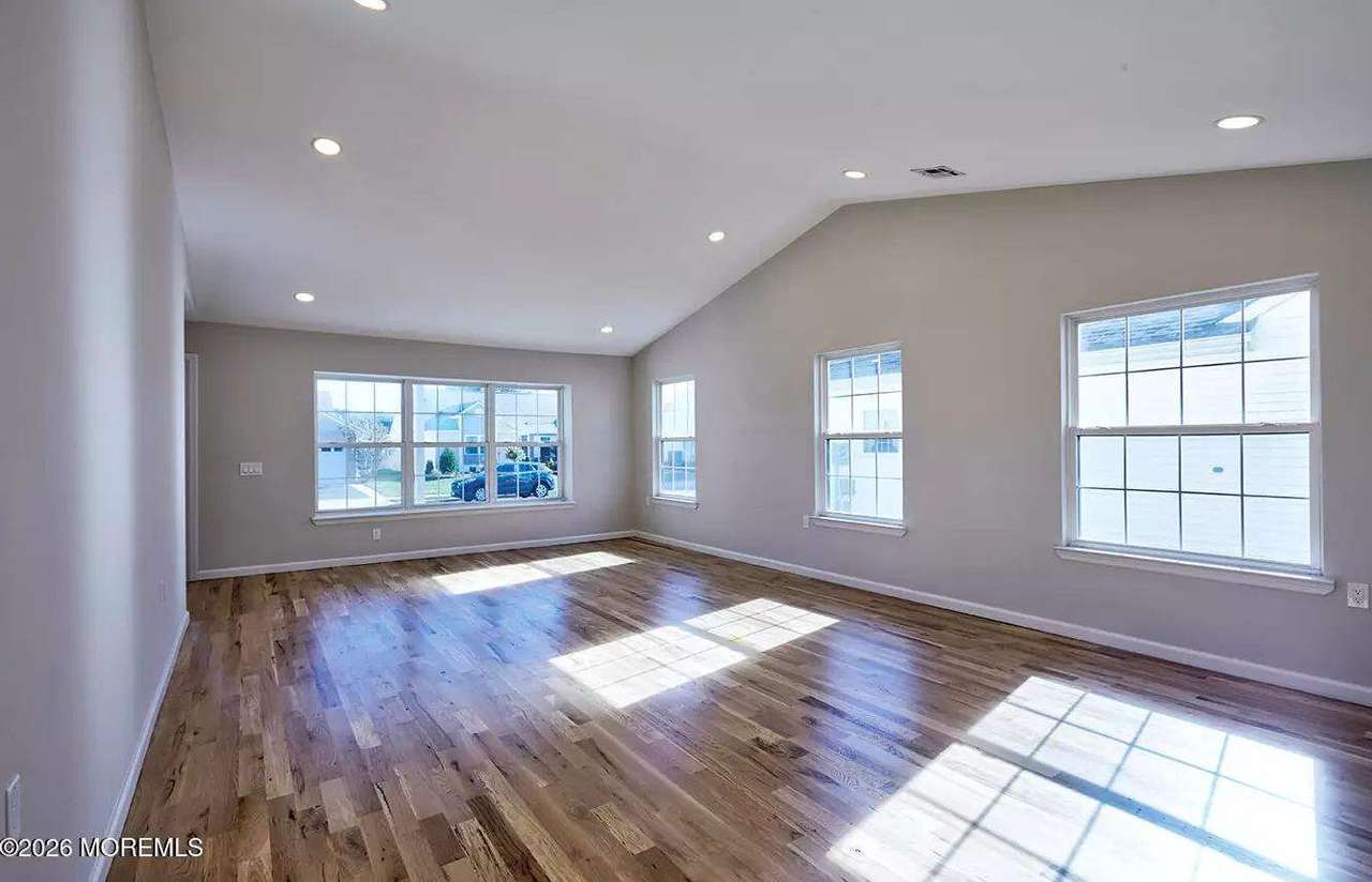 17 Trent Dr, photo 11