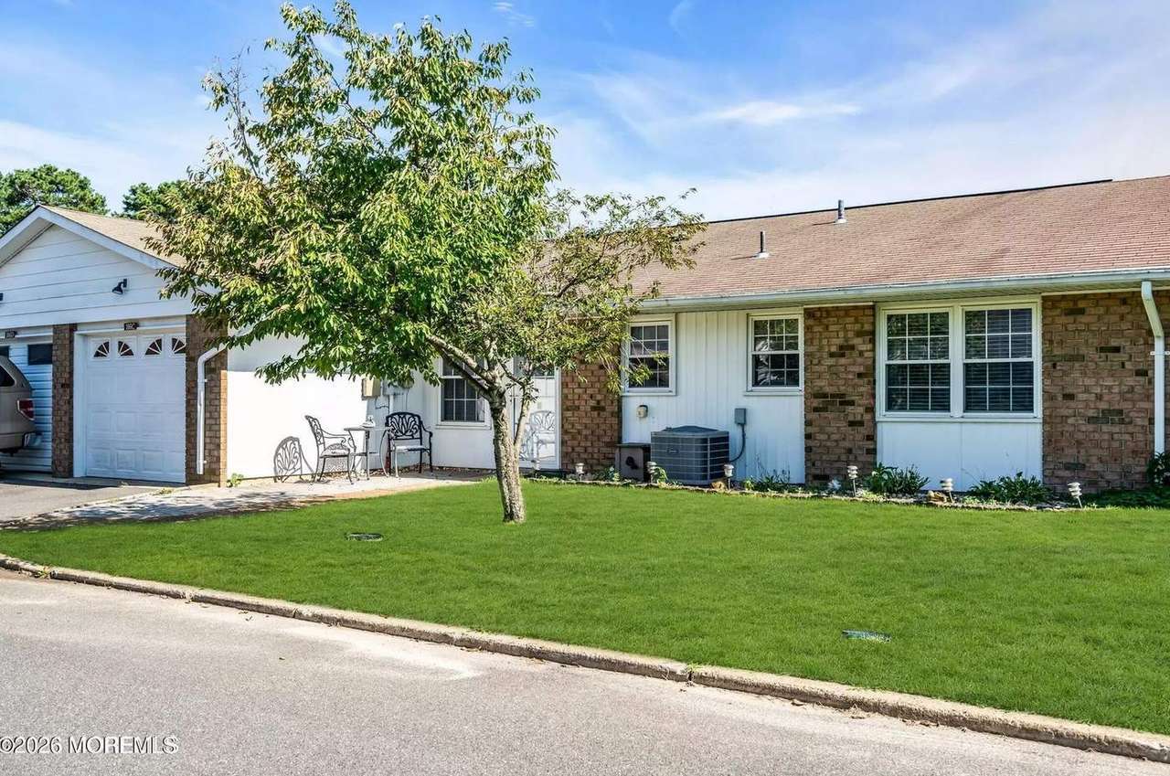 116C Buckingham Dr N, photo 27