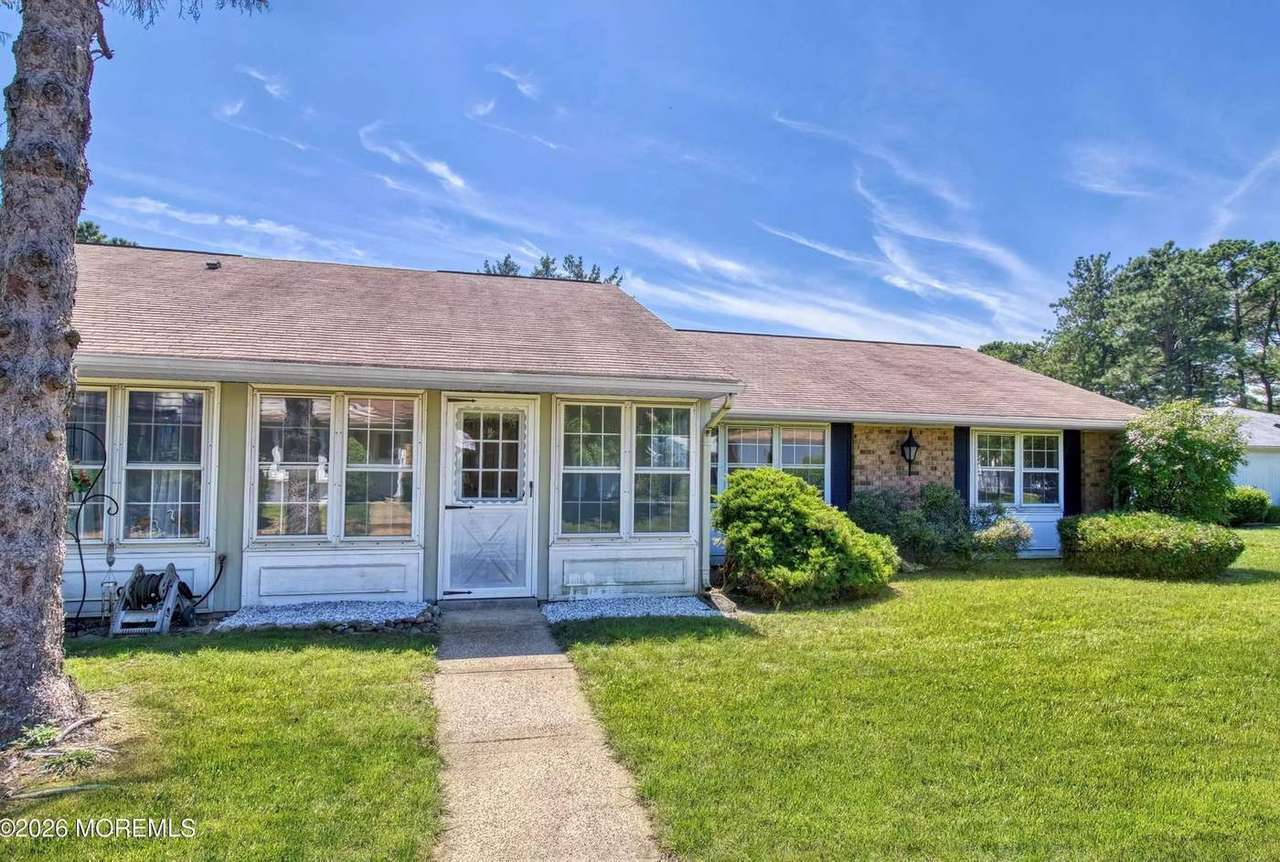 27D Cambridge Cir, photo 32