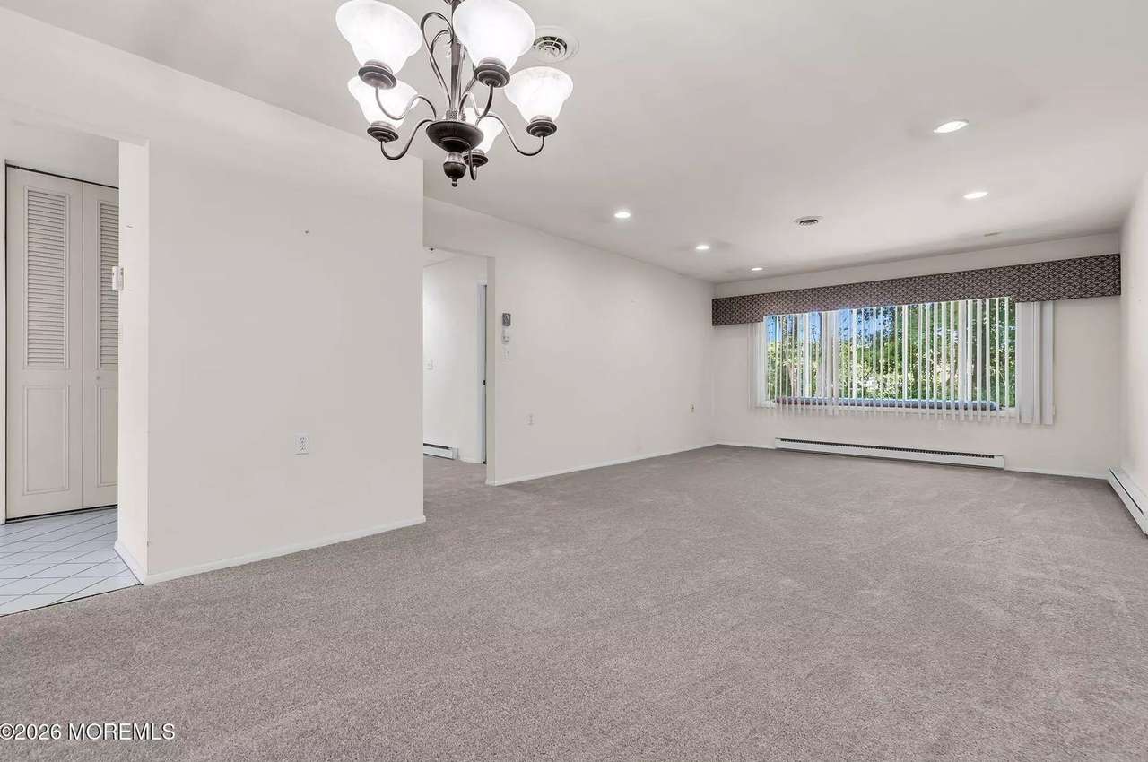 35B Gramercy Ln, photo 7