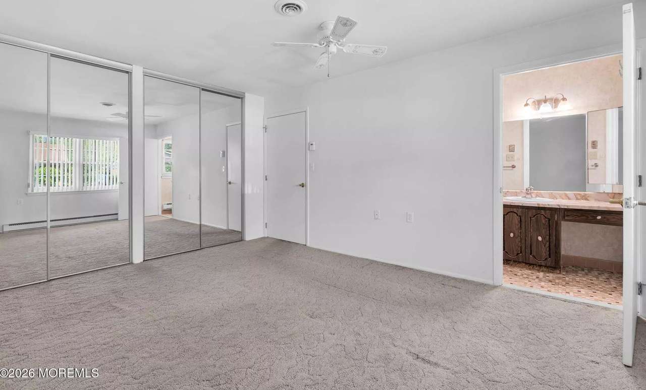 35B Gramercy Ln, photo 25