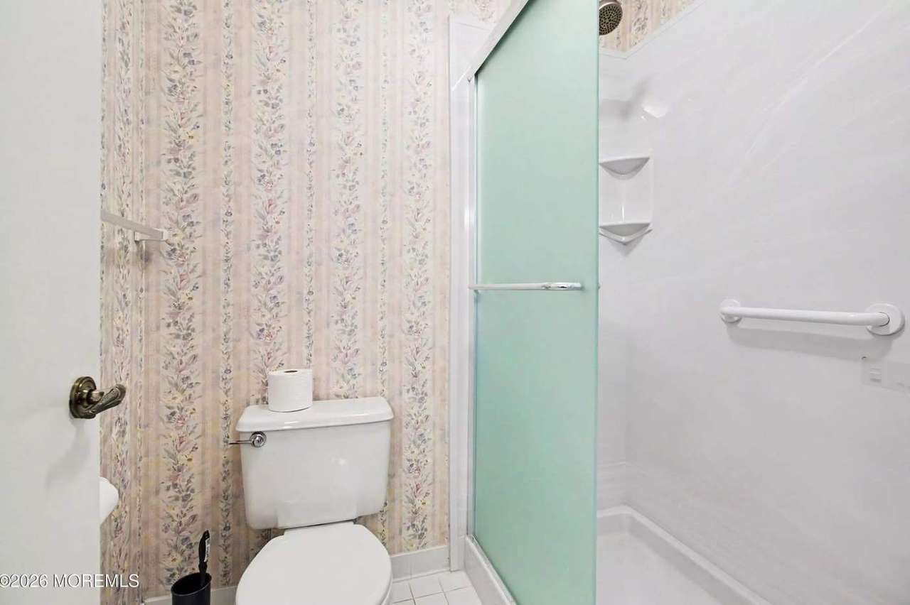 817A Liverpool Cir, photo 29